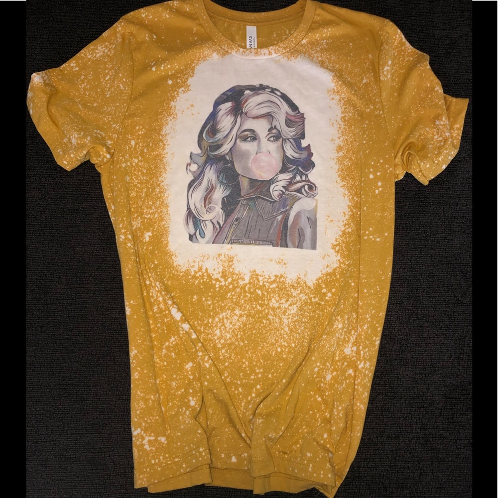 SOLD-NWT Dolly Parton Bleached Tee